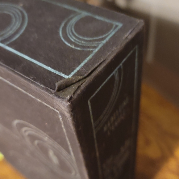 The Wrinkle In Time | By Madeleine L'Engle Limited Edition Quintet Box Set - Picture 9 of 12